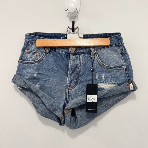 One Teaspoon Bandits shorts - Picture 1 of 1
